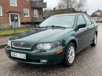 begagnad Volvo S40 2.0/ Ny Besiktigad/ 18000 mil