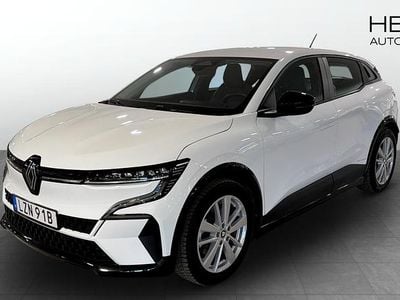 Begagnad Renault Megane E-Tech Equilibre 96 kW (131 HK) 2022 Glaciär vit Halvkombi