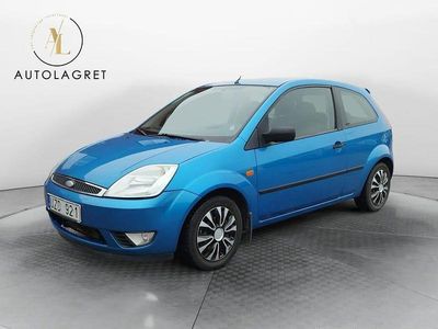 Blå Begagnad 2004 Ford Fiesta Halvkombi | 24 900 kr (Dyr)