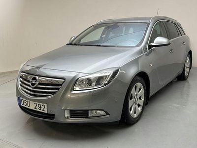 Begagnad Opel Insignia 160 HK (117 kW) 2012 Grå Kombi