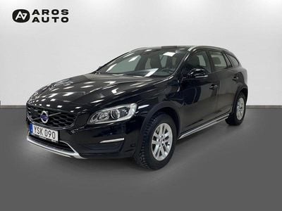 Svart Begagnad 2017 Volvo V60 CC Standard Kombi | 239 900 kr (Lite dyr)