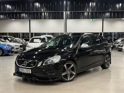 Svart Begagnad 2013 Volvo V60 R-Design Kombi | 99 900 kr (Marknadspris)