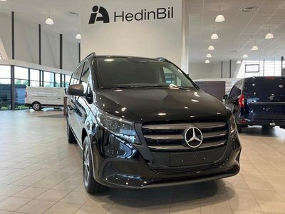 Svart Begagnad 2024 Mercedes Vito Van | 545 900 kr