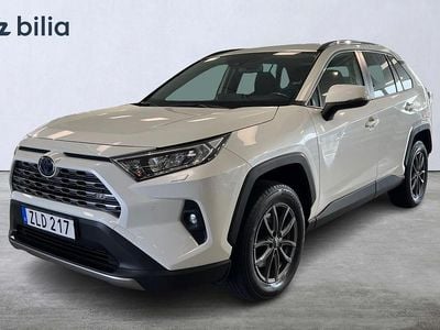 Vit Begagnad 2022 Toyota RAV4 Hybrid Active SUV | 329 900 kr (Superpris)