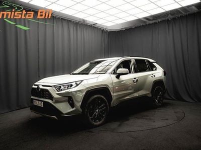 Begagnad Toyota RAV4 Hybrid 222 HK (163 kW) 2022 Grön SUV