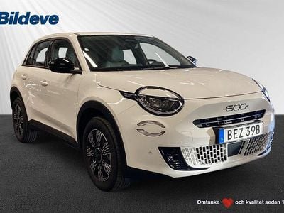 Vit Ny 2025 Fiat 600 Icon SUV | 350 800 kr