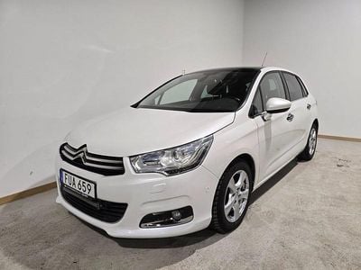 Vit Begagnad 2015 Citroën C4 Halvkombi | 99 500 kr (Marknadspris)