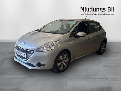 Ljusgrå Begagnad 2014 Peugeot 208 Halvkombi | 54 900 kr (Lite dyr)
