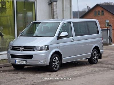 Silver Begagnad 2011 VW Caravelle Comfortline Minibuss | 109 900 kr (Superpris)