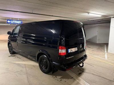 Nylackad Begagnad 2014 VW T5 Van | 109 000 kr
