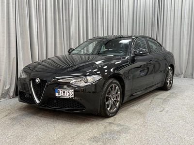 Begagnad Alfa Romeo Giulia Super 201 HK (147 kW) 2019 Svart Sedan