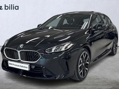 Svart Begagnad 2024 BMW 120 M Sport Halvkombi | 359 900 kr (Bra pris)