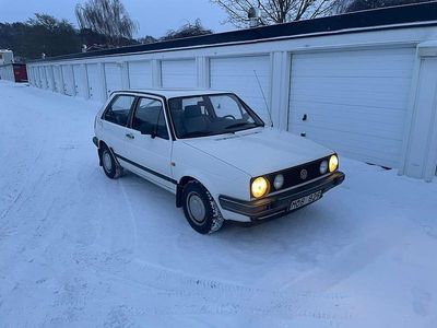 Begagnad 1987 VW Golf II Halvkombi | 30 000 kr