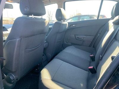 Begagnad Opel Astra 105 HK (77 kW) 2007