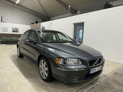 Begagnad Volvo S60 Summum 140 HK (102 kW) 2006 Grå Sedan