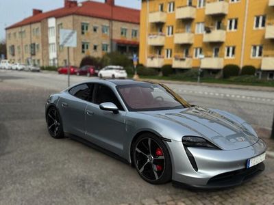 begagnad Porsche Taycan 4S Plus DD Leasingöverlåtelse / sälj / moms