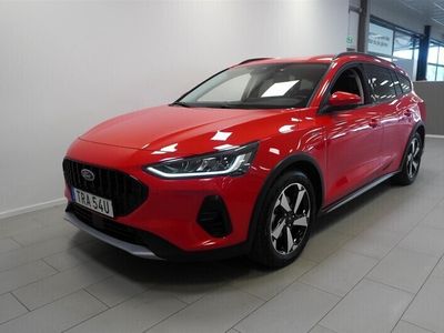 Begagnad Ford Focus Active 125 HK (91 kW) 2023 Röd/orange Kombi