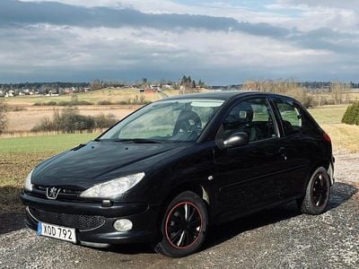 Begagnad Peugeot 206 109 HK (80 kW) 2006 Halvkombi
