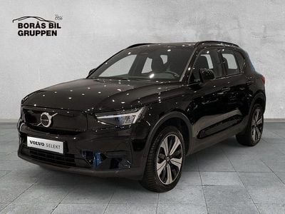 Svart Begagnad 2023 Volvo XC40 Core SUV | 299 000 kr (Bra pris)
