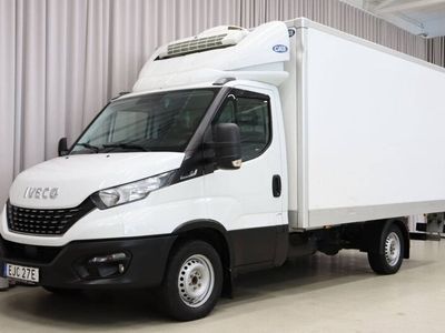 begagnad Iveco Daily 35-140 Chassi Cab Automat Volymskåp Kylbil Bakgavellyft Momsbil