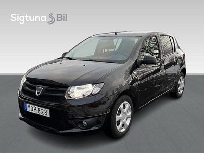 Begagnad Dacia Sandero 90 HK (66 kW) 2016 Svart Halvkombi