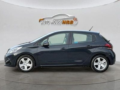 Begagnad Peugeot 208 82 HK (60 kW) 2016 Grå Halvkombi