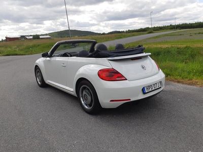 begagnad VW Beetle Convertible (NA) 1.8 TSI TipTronic Denim