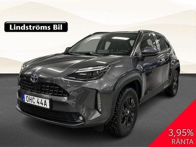 Mörkgrå Begagnad 2023 Toyota Yaris Cross Edition SUV | 299 000 kr (Marknadspris)