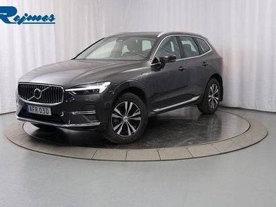 Platinum grey metallic Begagnad 2025 Volvo XC60 Core SUV | 499 900 kr (Bra pris)