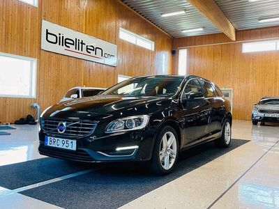 begagnad Volvo V60 D5 Twin Engine AWD Momentum Classic Drag VOC 231hk