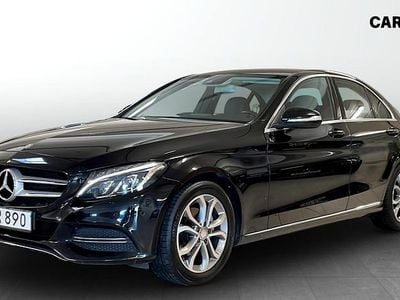 Svart Begagnad 2015 Mercedes C180 Sedan | 139 900 kr (Marknadspris)