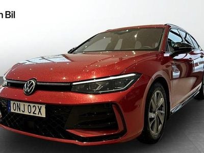 Begagnad VW Passat R-line 193 HK (141 kW) 2024 Röd Kombi