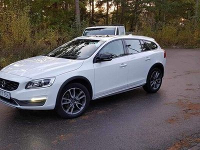 begagnad Volvo V60 CC D4 Summum Euro 6