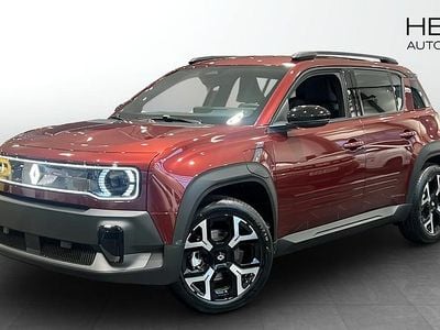 Röd metallic Ny 2026 Renault R4 Techno Halvkombi | 434 900 kr