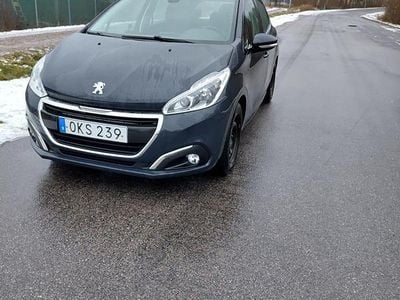 Begagnad Peugeot 208 82 HK (60 kW) 2016 Halvkombi