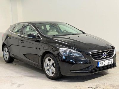 Begagnad Volvo V40 Summum 180 HK (132 kW) 2014 Svart