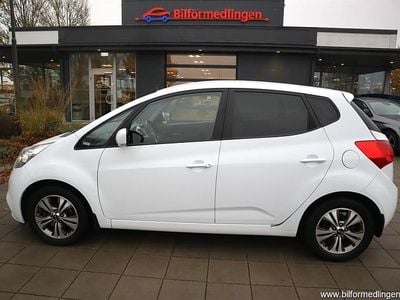 Vit samma som bilen Begagnad 2015 Kia Venga Comfort Halvkombi | 99 900 kr (Superpris)