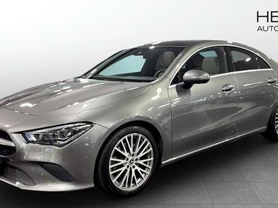 Mörkgrå (grey) Begagnad 2021 Mercedes CLA220 Sedan | 319 900 kr (Marknadspris)