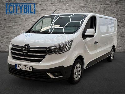 Vit Begagnad 2024 Renault Trafic Minibuss | 437 375 kr (Dyr)