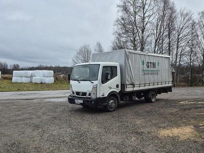 Begagnad 2018 Nissan NV400 Van | 160 000 kr