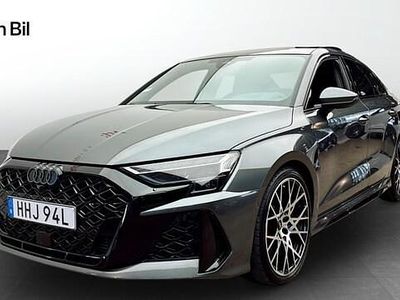 Daytonagrå pärleffekt Begagnad 2024 Audi RS3 Comfort Sedan | 699 000 kr (Lite dyr)