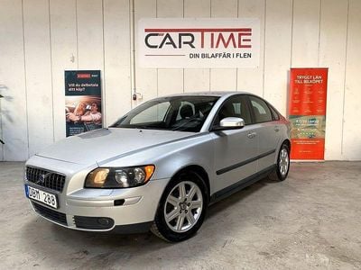 Begagnad Volvo S40 Kinetic 170 HK (125 kW) 2006 Ljusgrå Sedan