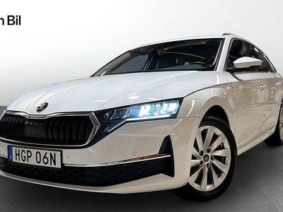 Vit Begagnad 2025 Skoda Octavia Selection Kombi | 289 900 kr (Bra pris)