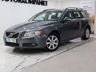 Grå Begagnad 2011 Volvo V70 Momentum Kombi | 99 900 kr (Marknadspris)