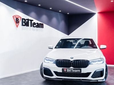 Vit Begagnad 2020 BMW 530e M Sport Sedan | 379 900 kr (Dyr)
