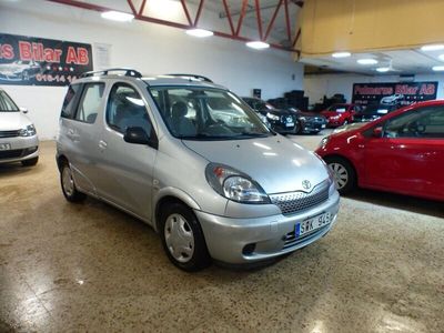 begagnad Toyota Yaris Verso 1.3 VVT-iAutomat Ny Besiktigad&Ny Servad