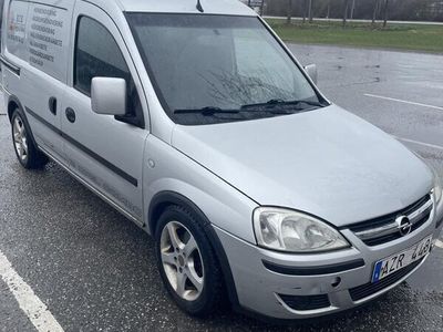 begagnad Opel Combo 