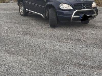 Mercedes ML320