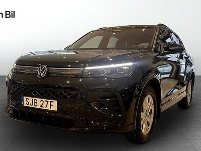 Begagnad VW Tiguan R-line 193 HK (141 kW) 2025 Grenadilla black metallic SUV