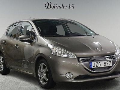 Grå Begagnad 2012 Peugeot 208 Halvkombi | 78 900 kr (Lite dyr)